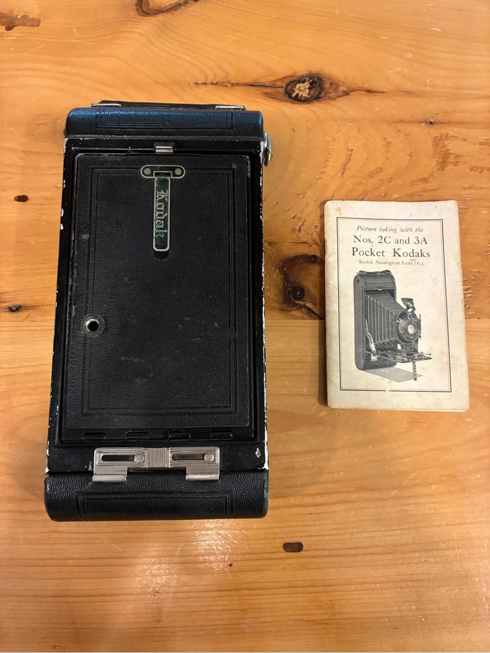 Kodak No.3A Pocket Camera in Black with Gold Accents